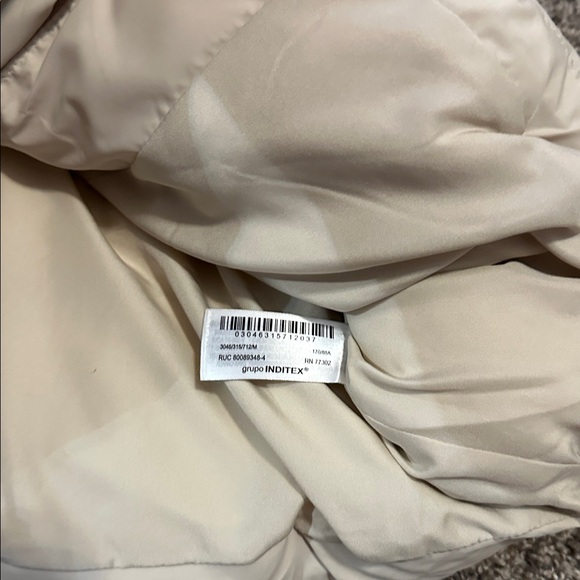 ZARA Beige Neutral Cropped Puffer Vest M - Picture 4 of 6